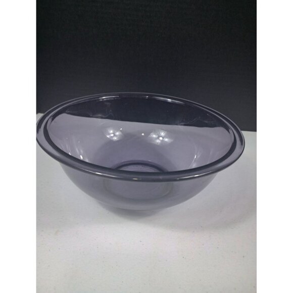 Vintage Amethyst #325 Vintage  2.5 L Pyrex mixing bowl - Picture 2 of 5